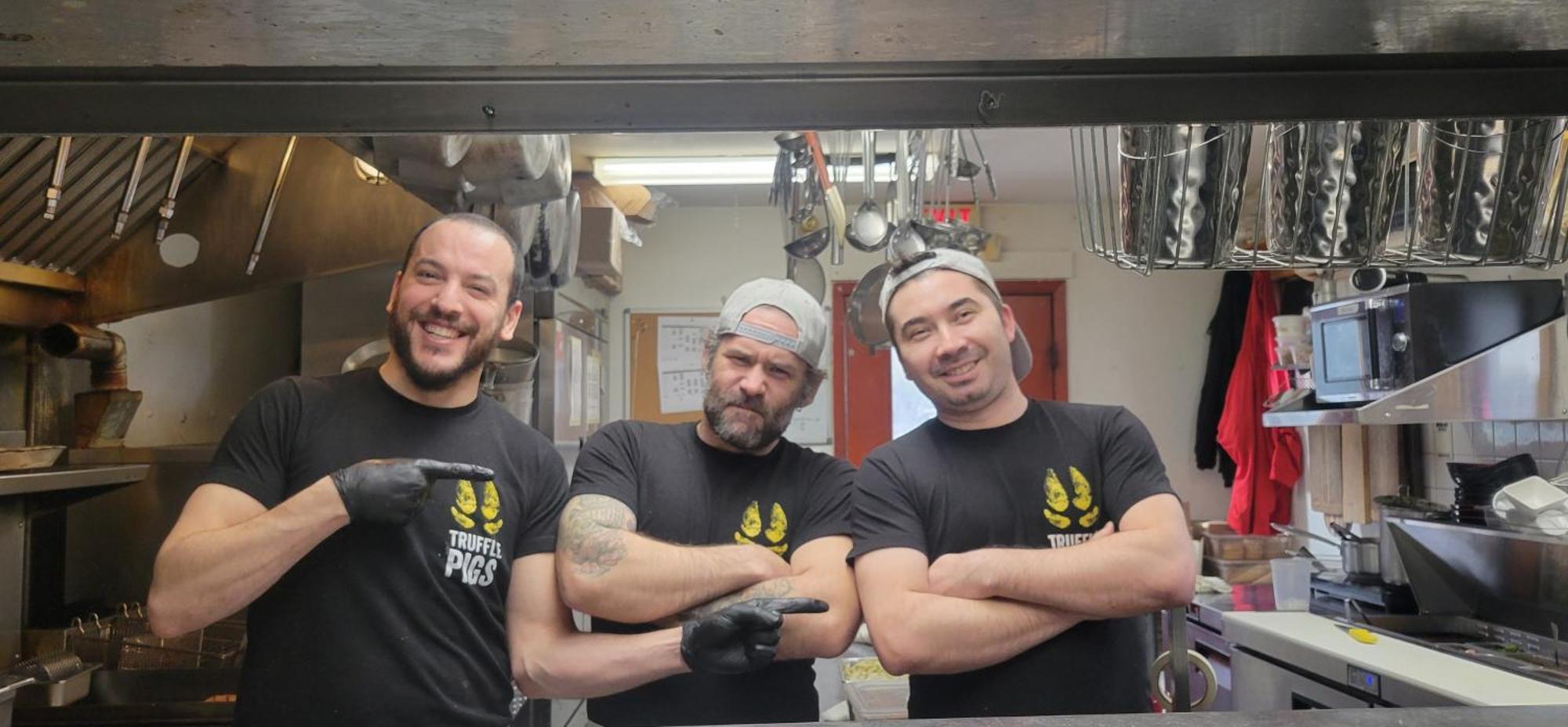 Truffle Pigs Lodge Филд Экстерьер фото